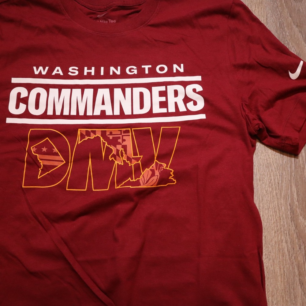 Washington Commanders Nike Tee Mens Size Small Burgundy DMV Graphic NFL Football